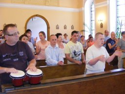 Wizyta międzynarodowej grupy młodzieży w Domu Pomocy Społecznej w Podzamku w ramach ŚDM Kraków 2016r